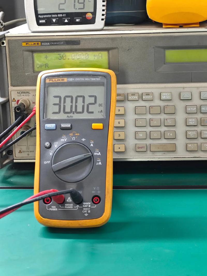 揭秘Fluke 15B万用表的专业维修过程